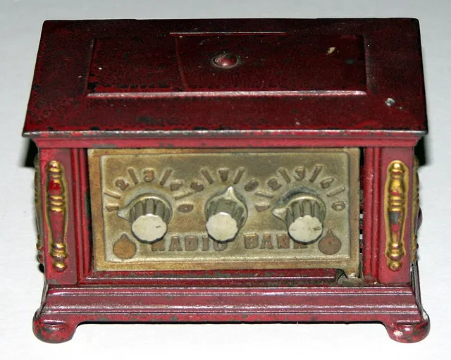 Cast-iron toy