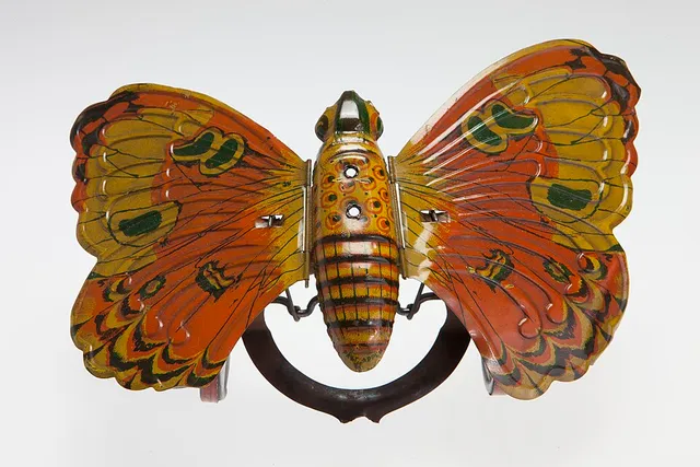 Tin lithograph toy